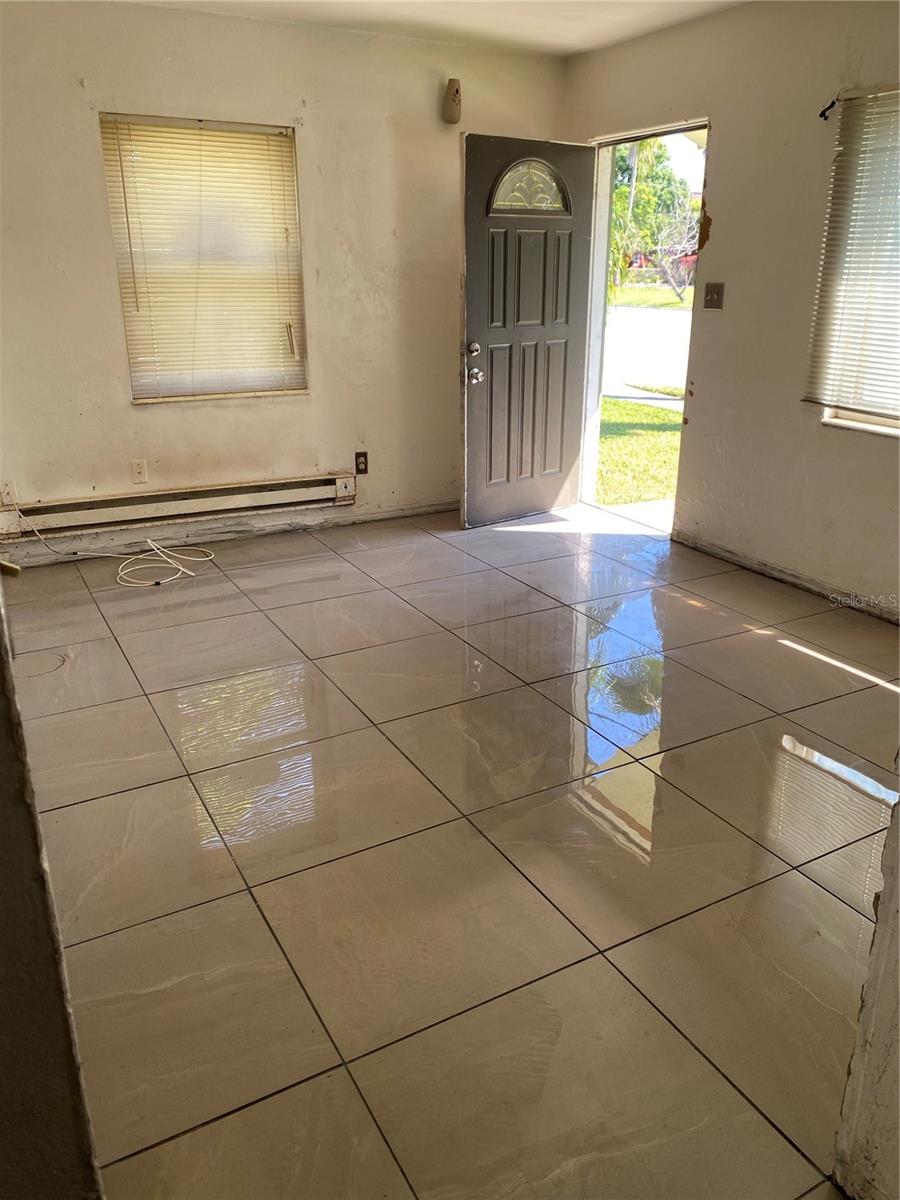 Image 10 of 14 For 1443 5th Street S