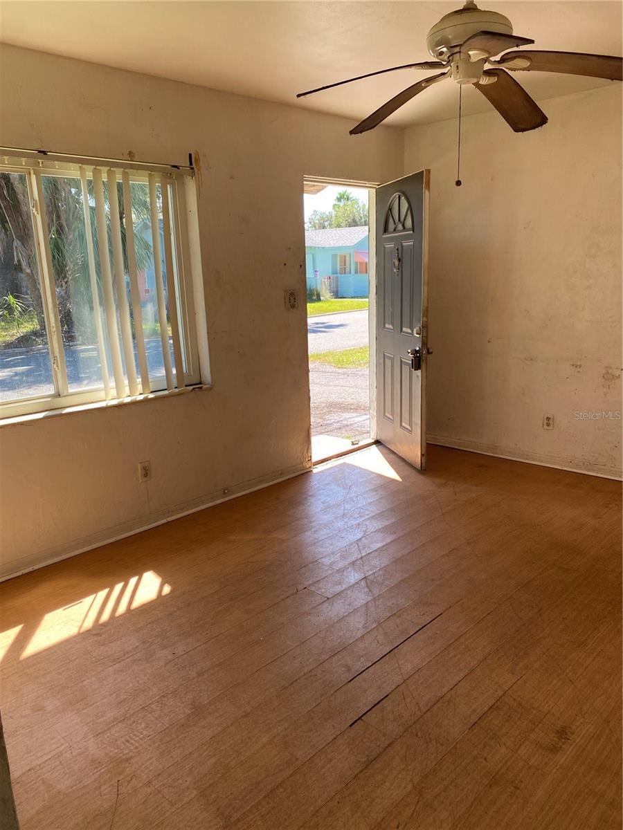 Image 5 of 14 For 1443 5th Street S