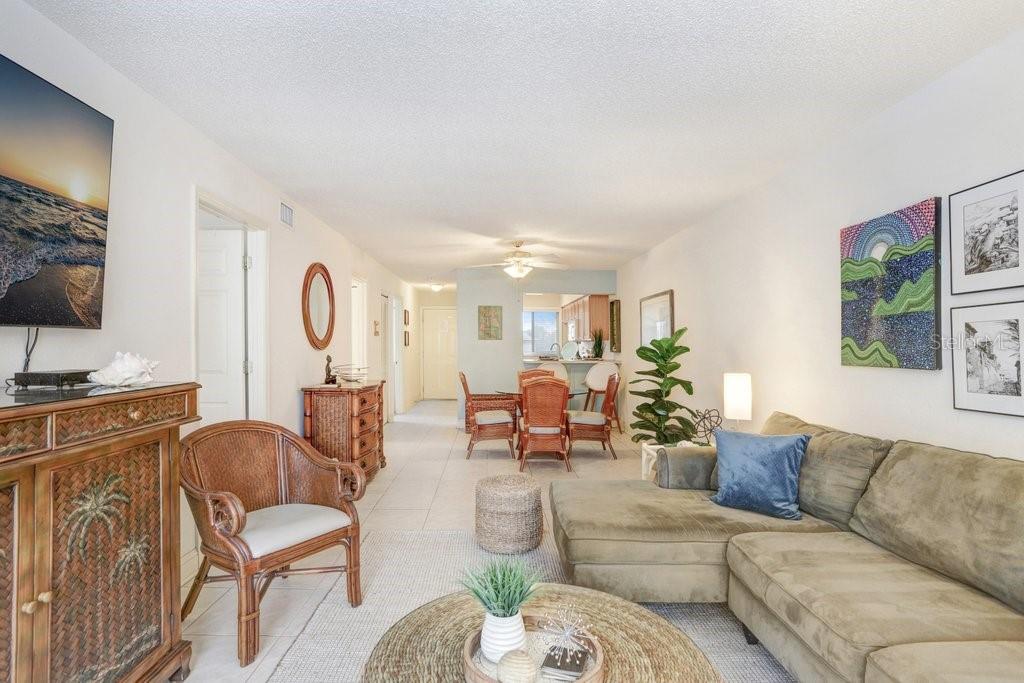 Image 11 of 31 For 708 Gulf Boulevard A