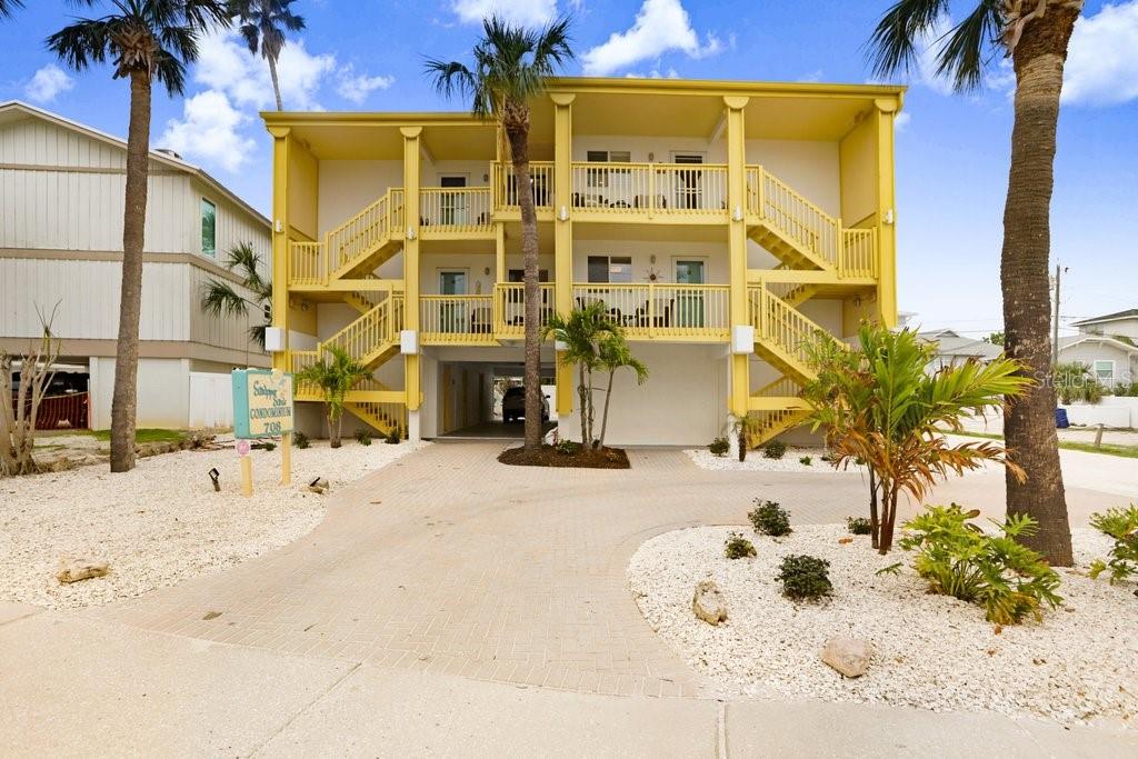 Image 2 of 31 For 708 Gulf Boulevard A