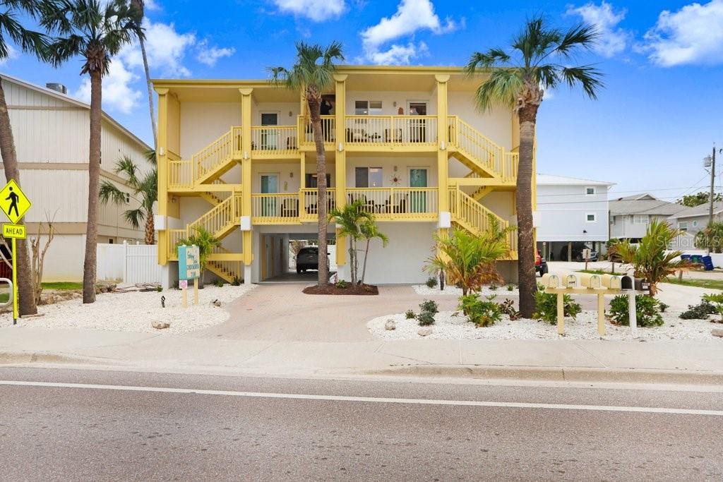 Image 3 of 31 For 708 Gulf Boulevard A