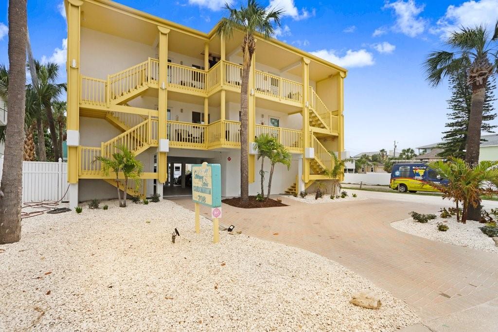 Image 4 of 31 For 708 Gulf Boulevard A