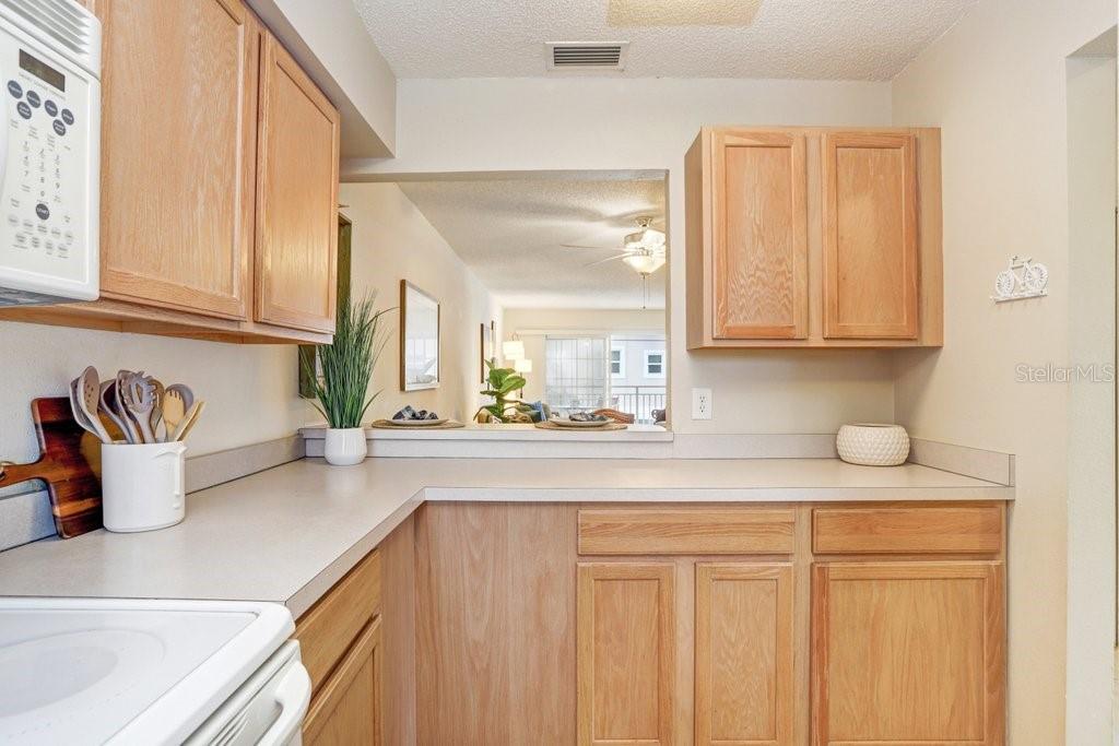 Image 7 of 31 For 708 Gulf Boulevard A