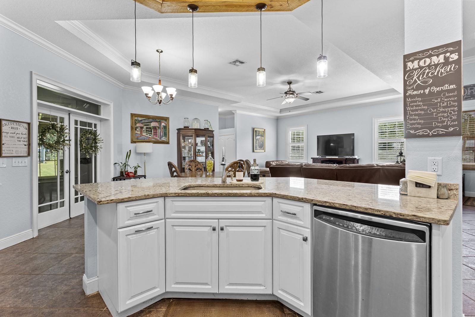 Listing photo id 11 for 5106 Slaten Road