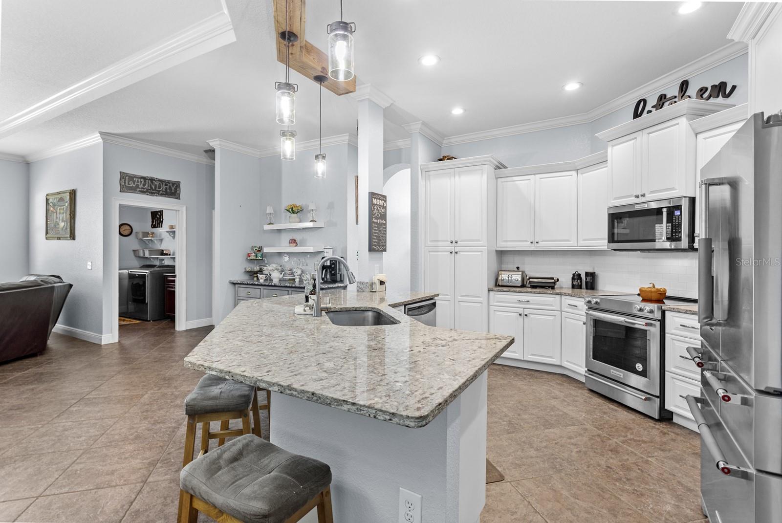 Listing photo id 12 for 5106 Slaten Road