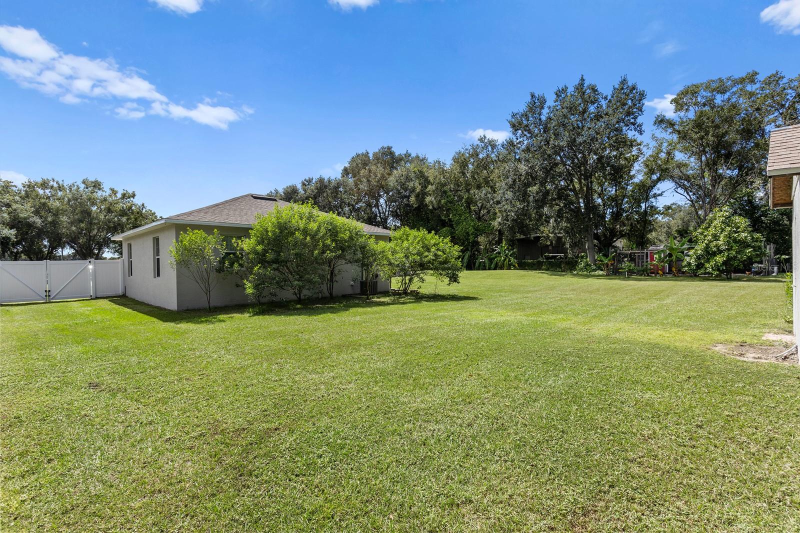 Listing photo id 46 for 5106 Slaten Road