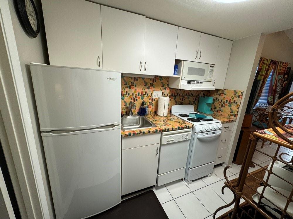 Image 8 of 12 For 1865 Mazo Manor J-2