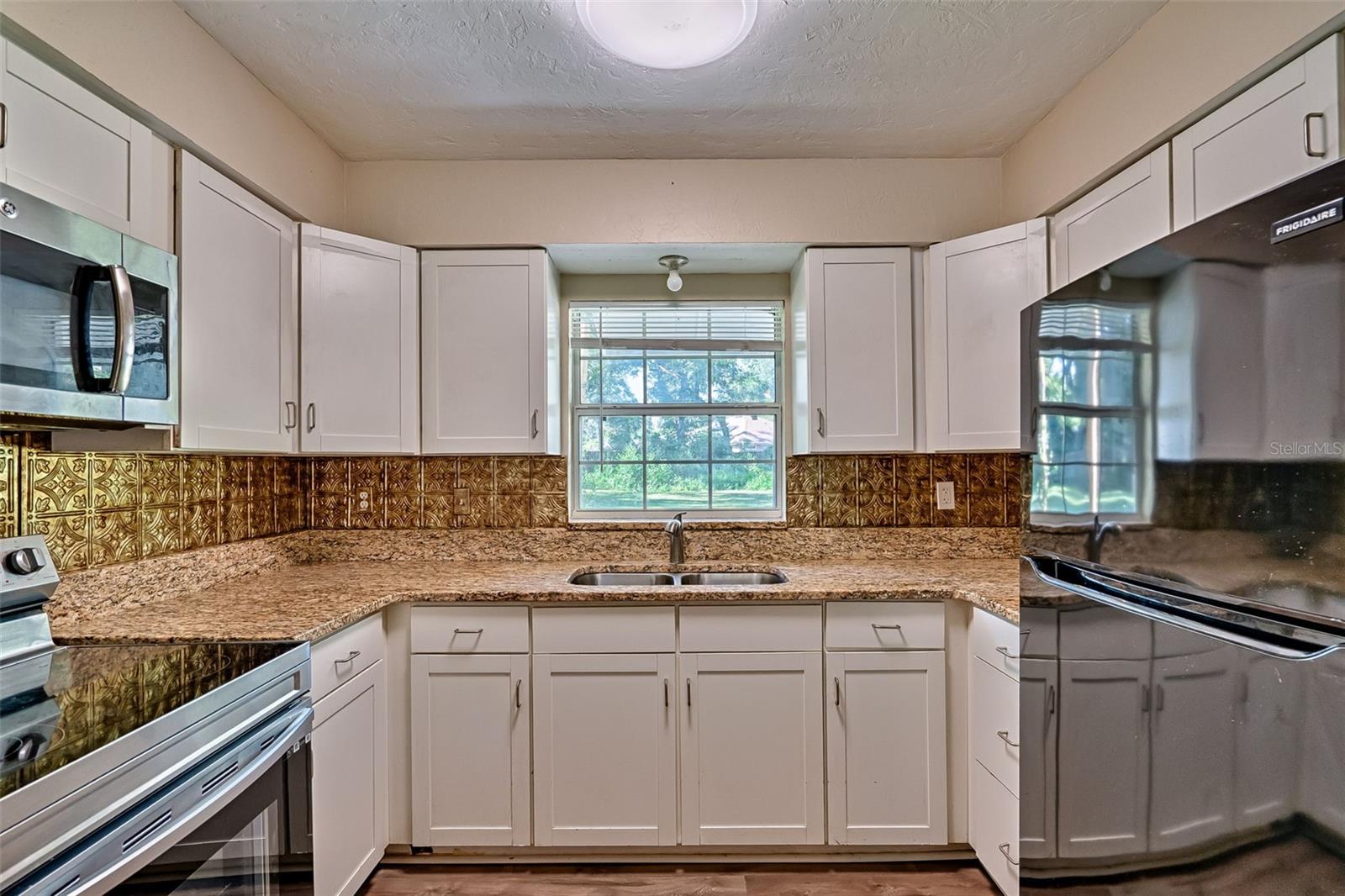 Image 10 of 37 For 23297 178th Place