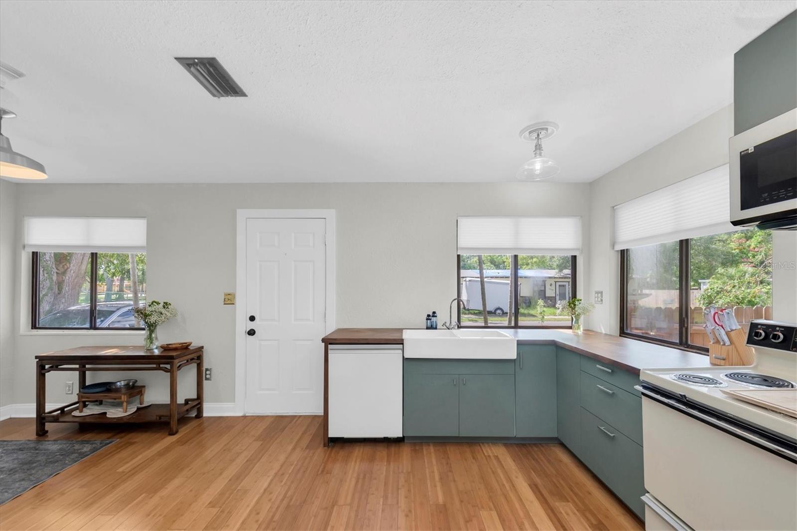 Image 32 of 35 For 1840 51st Street S