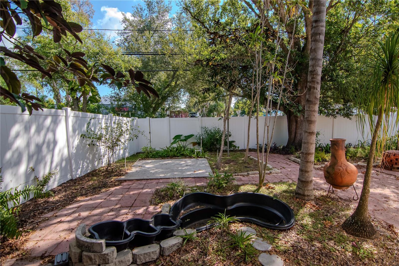 Image 37 of 41 For 107 Emerald Lane