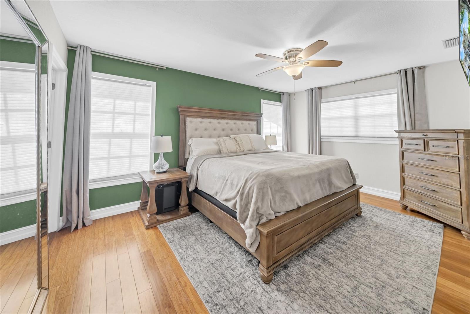Image 30 of 72 For 8809 Glen Lakes Boulevard N