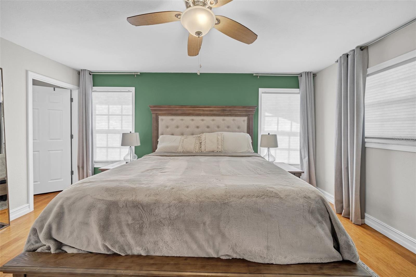 Image 32 of 72 For 8809 Glen Lakes Boulevard N