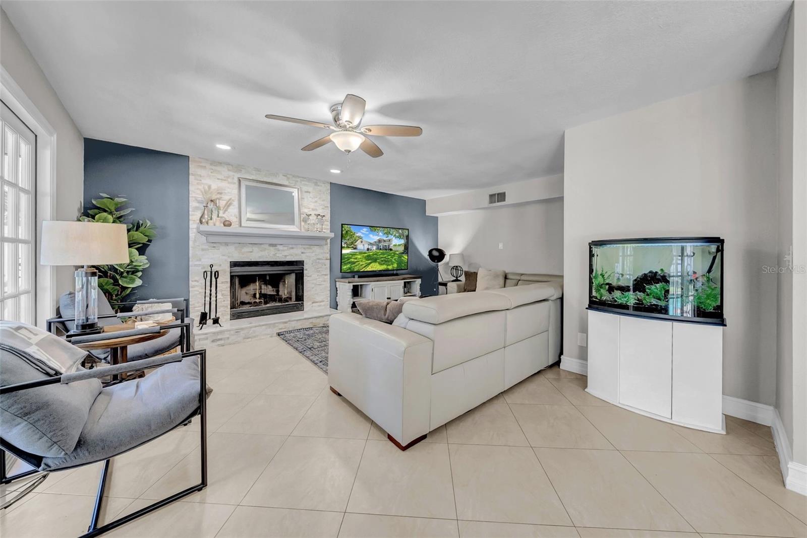Image 4 of 72 For 8809 Glen Lakes Boulevard N