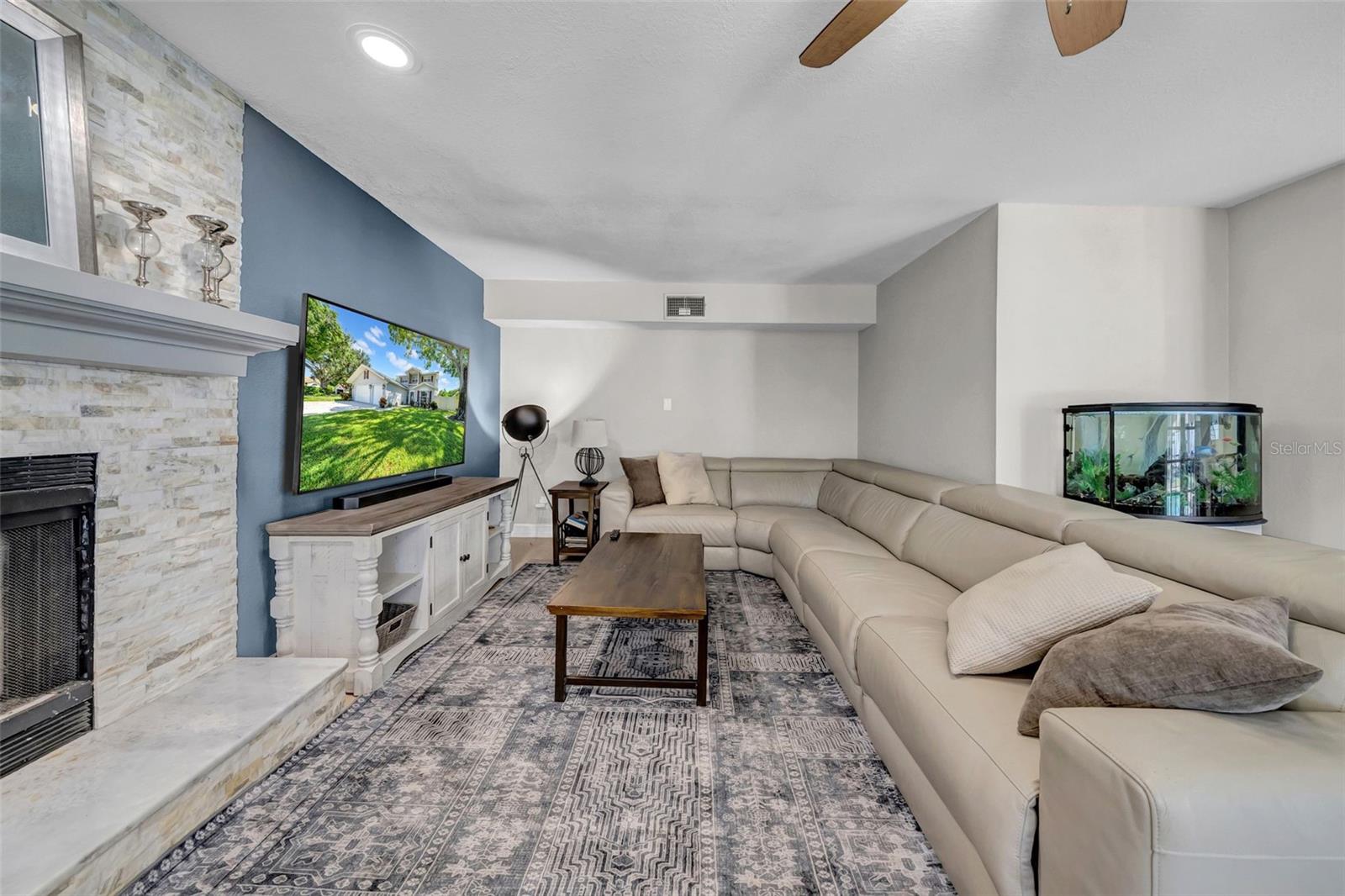 Image 5 of 72 For 8809 Glen Lakes Boulevard N