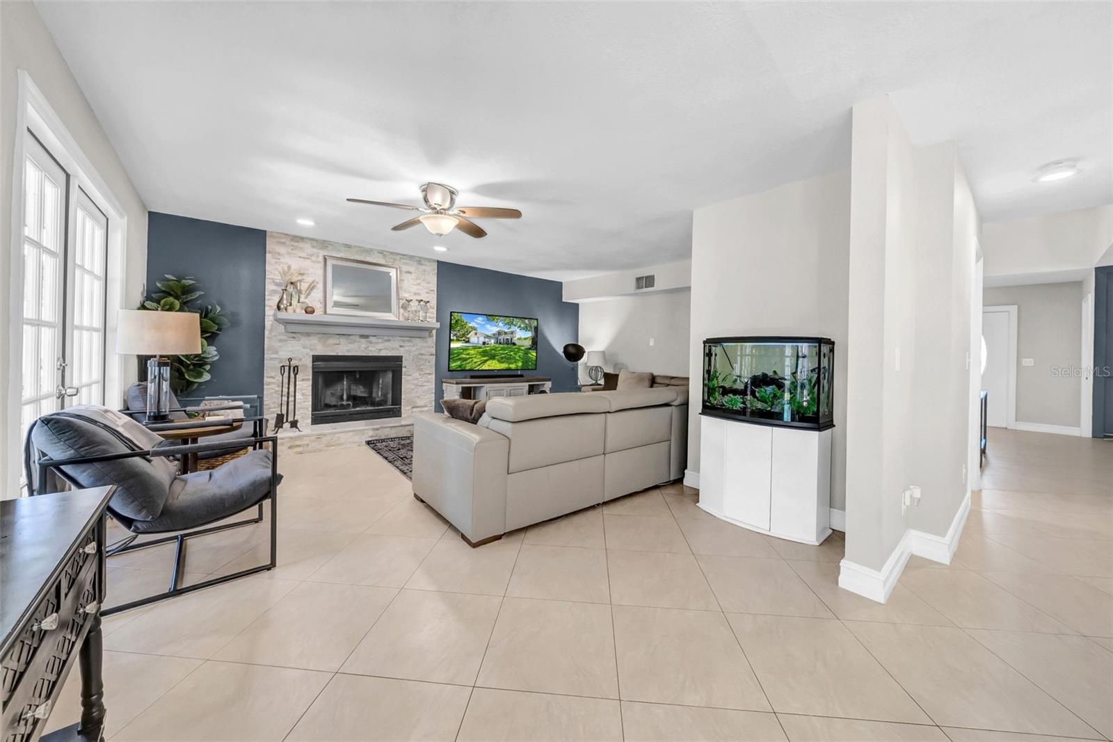 Image 9 of 72 For 8809 Glen Lakes Boulevard N