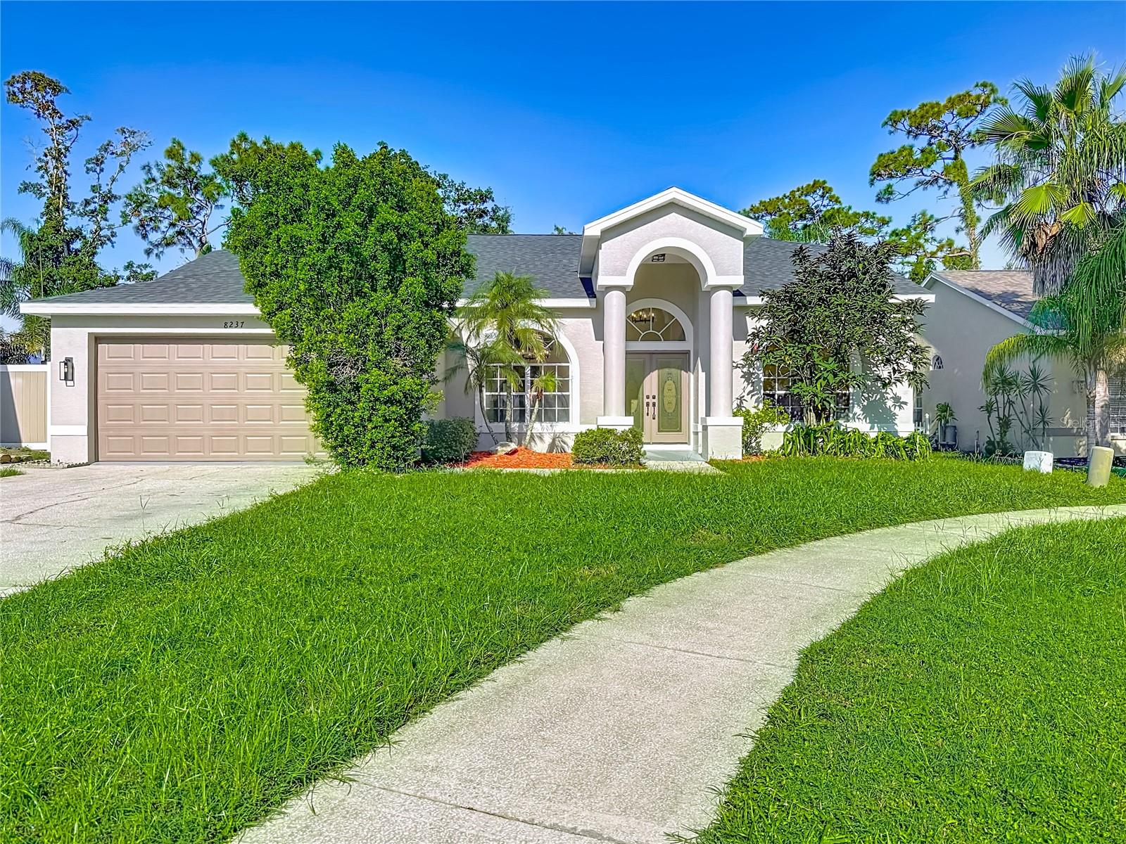 Image 10 of 81 For 8237 Setters Point Drive