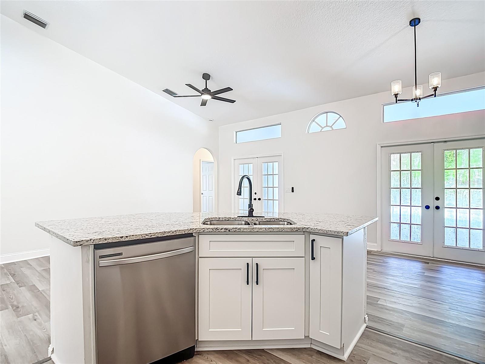 Image 31 of 81 For 8237 Setters Point Drive