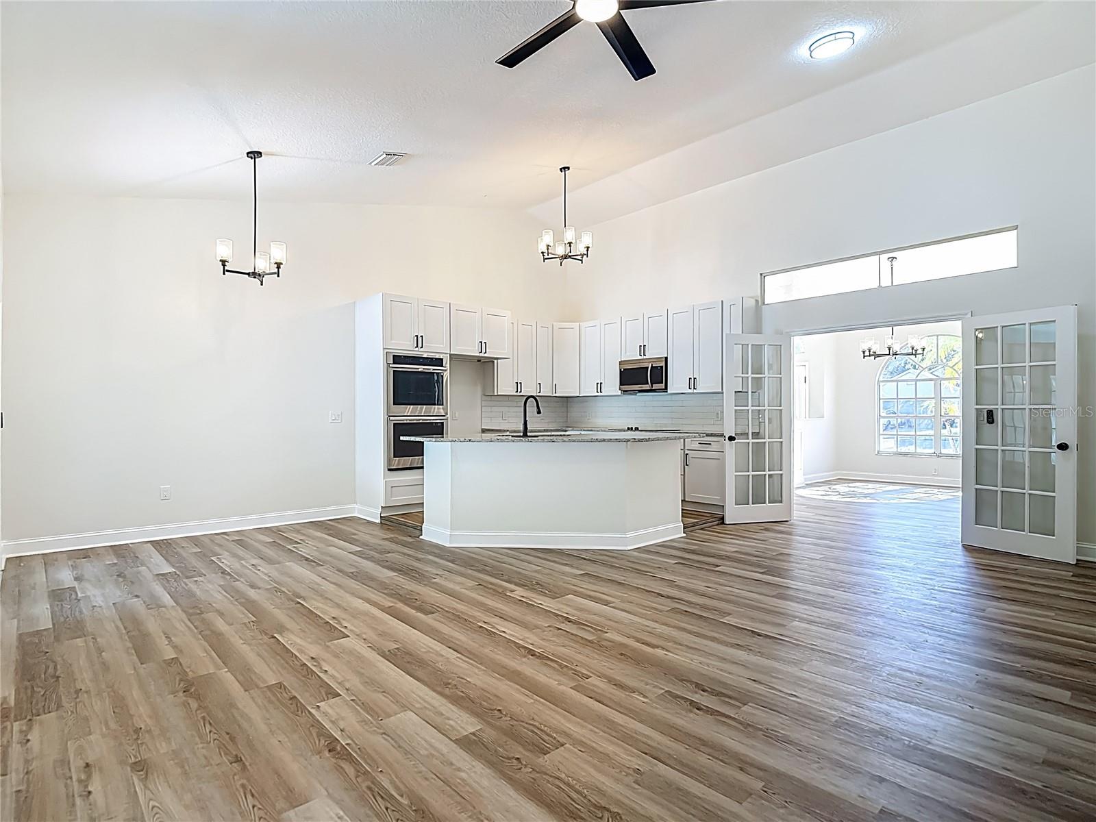 Image 39 of 81 For 8237 Setters Point Drive