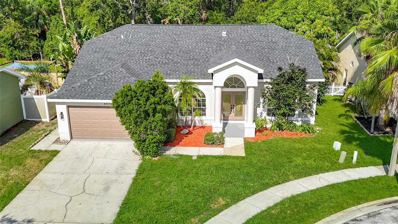 Image 5 of 81 For 8237 Setters Point Drive