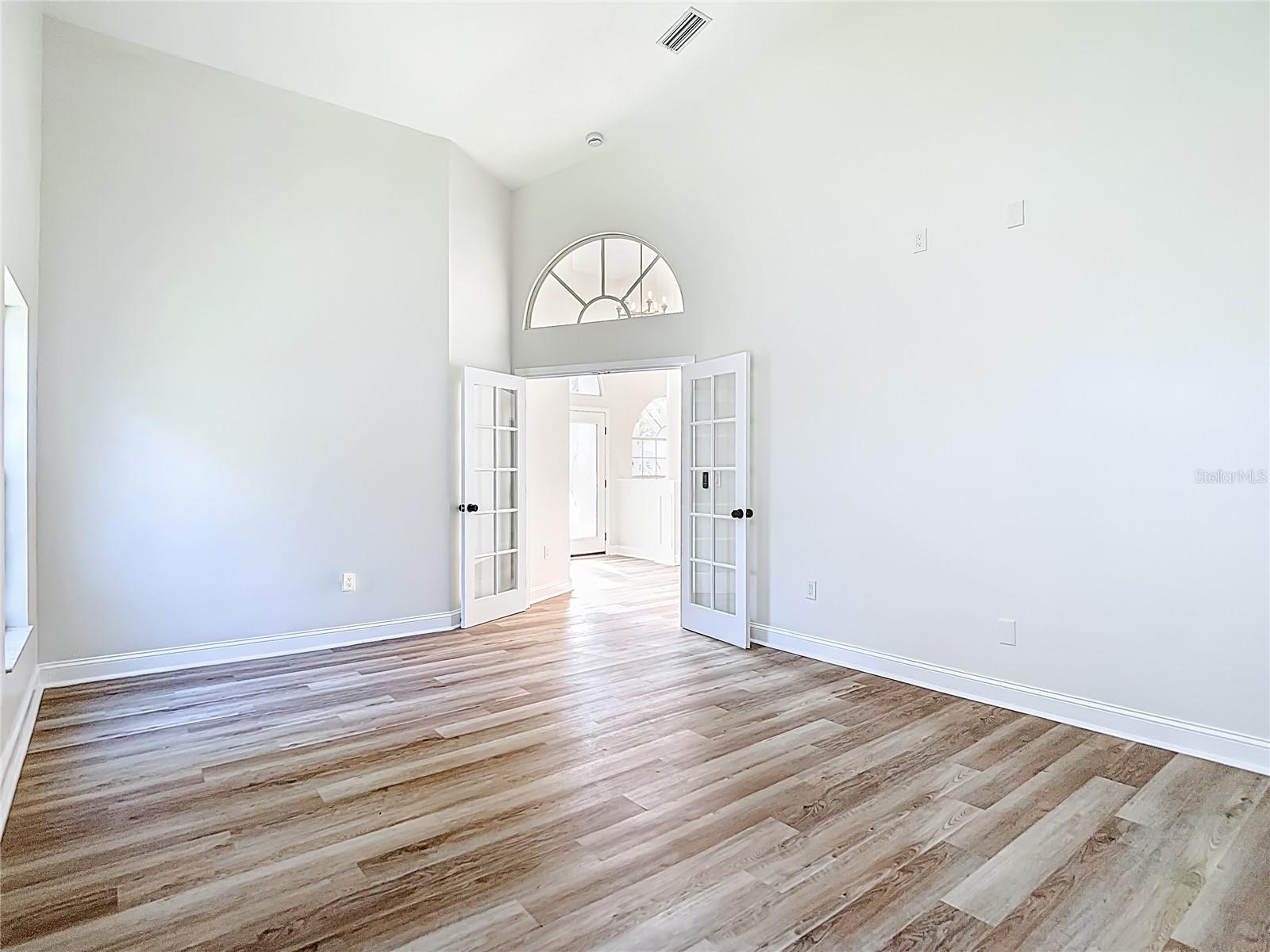 Image 60 of 81 For 8237 Setters Point Drive
