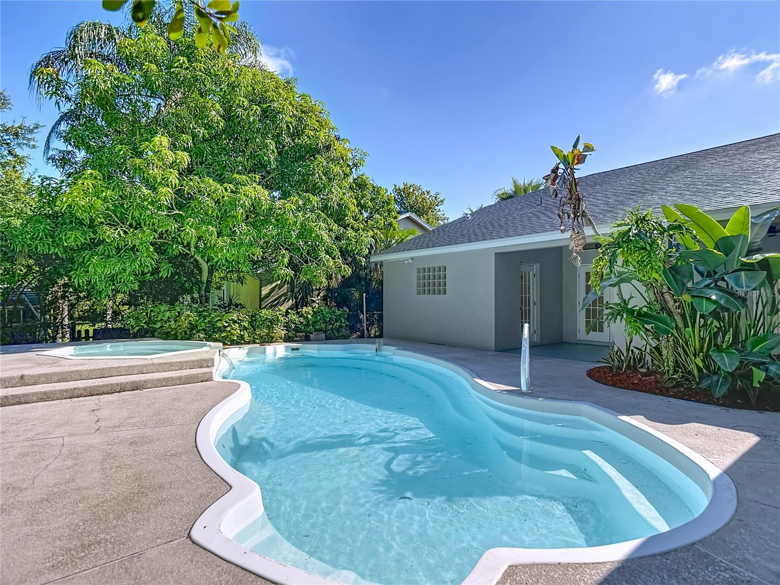 Image 77 of 81 For 8237 Setters Point Drive