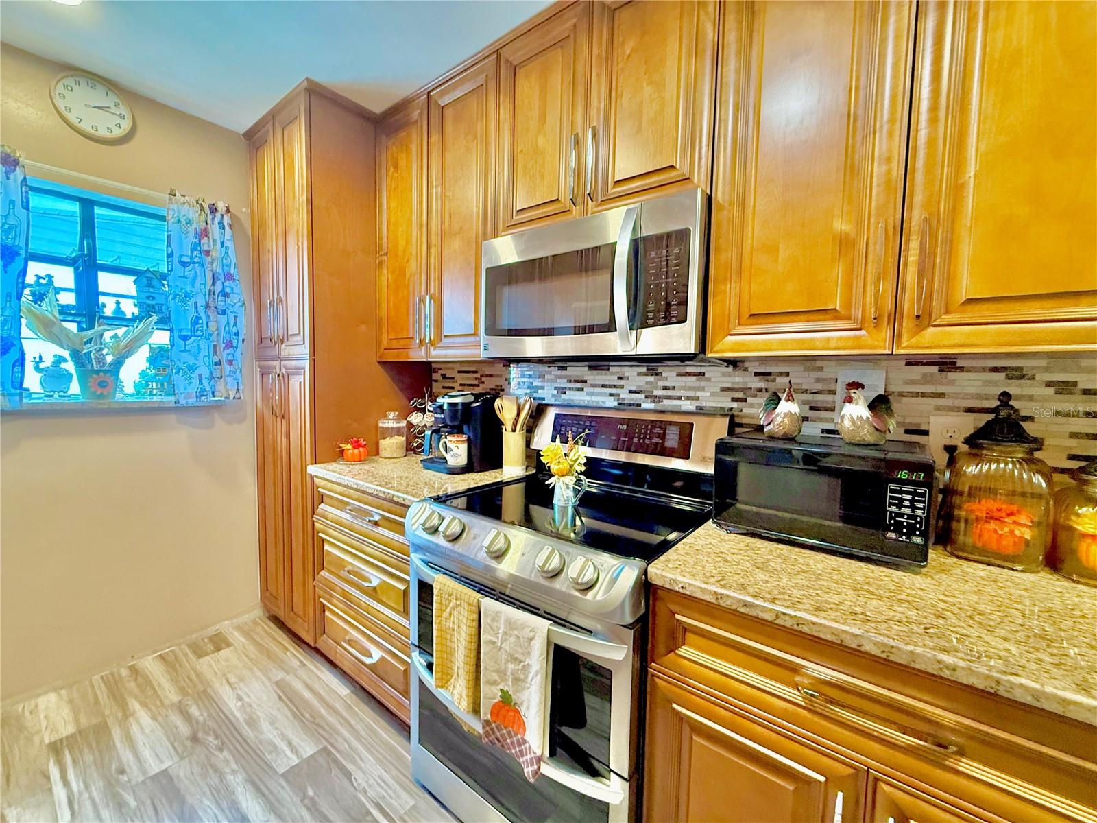 Image 7 of 16 For 8009 Cornwall Lane