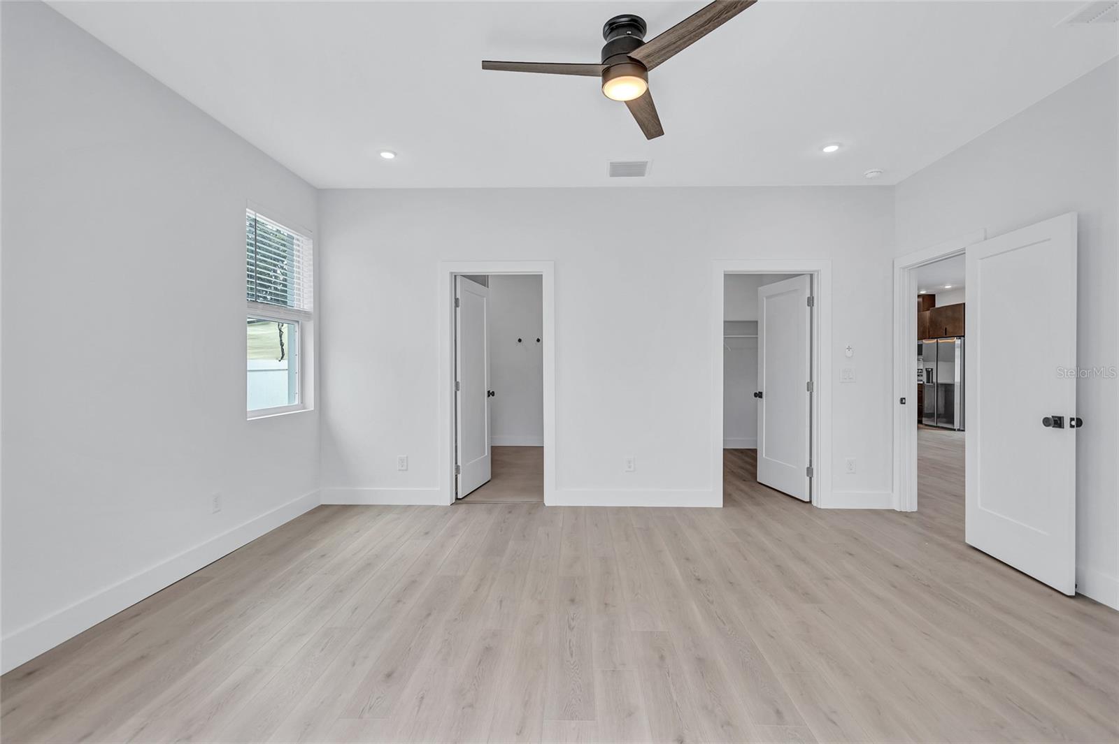 Image 14 of 32 For 2720 27th Avenue N