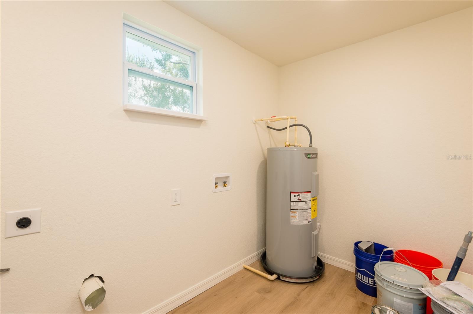 Image 17 of 22 For 4906 83rd Street