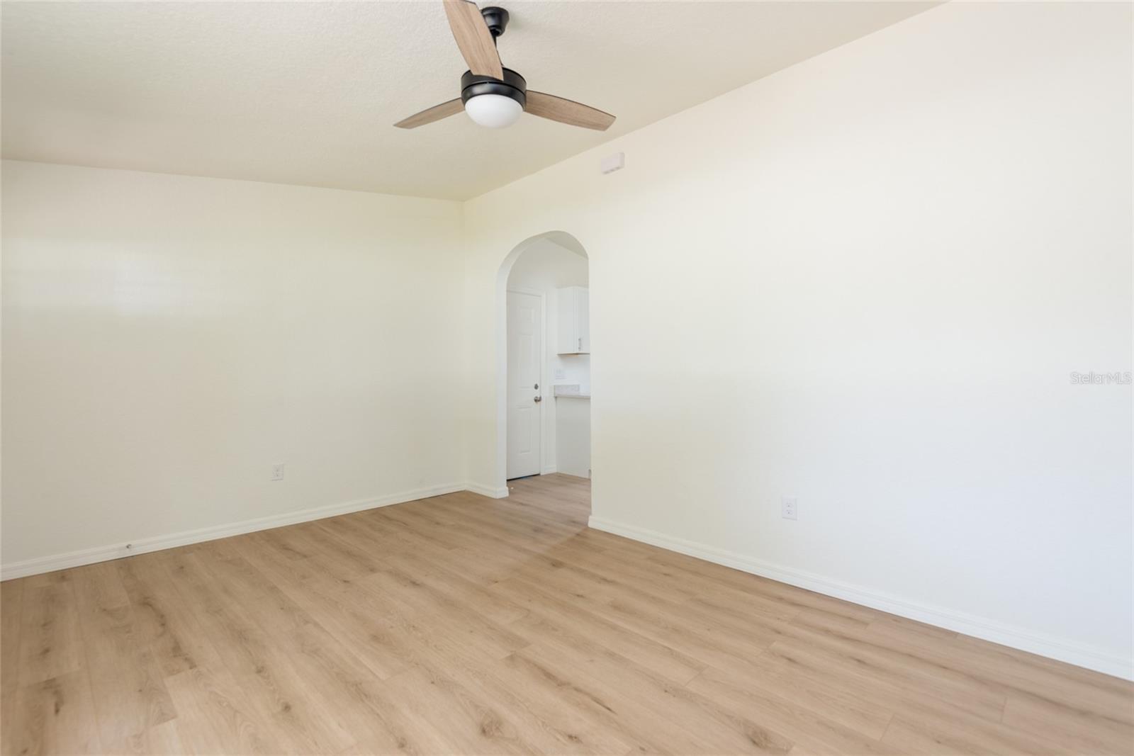 Image 5 of 22 For 4906 83rd Street