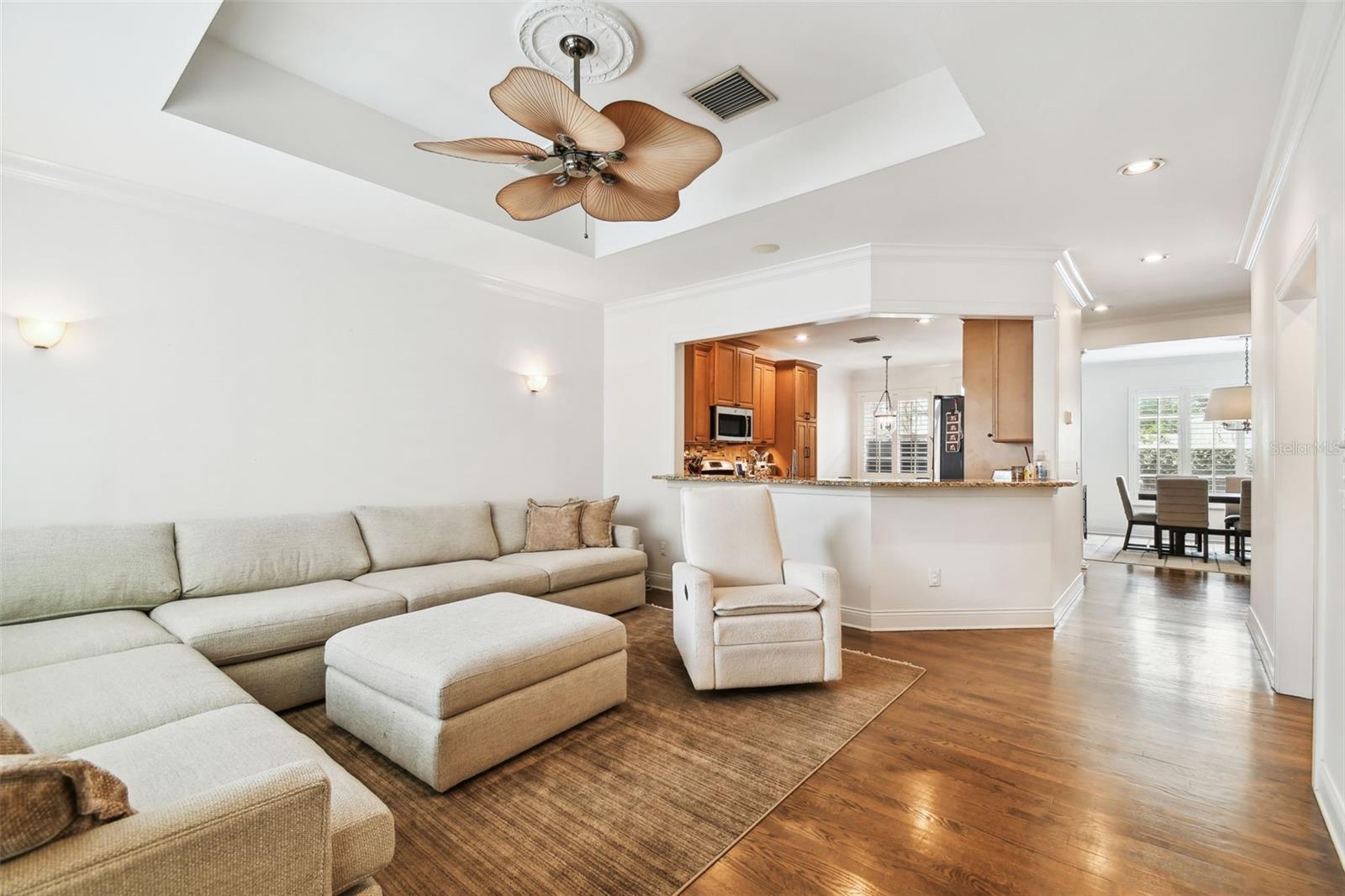 Image 15 of 62 For 944 Harbour Bay Drive