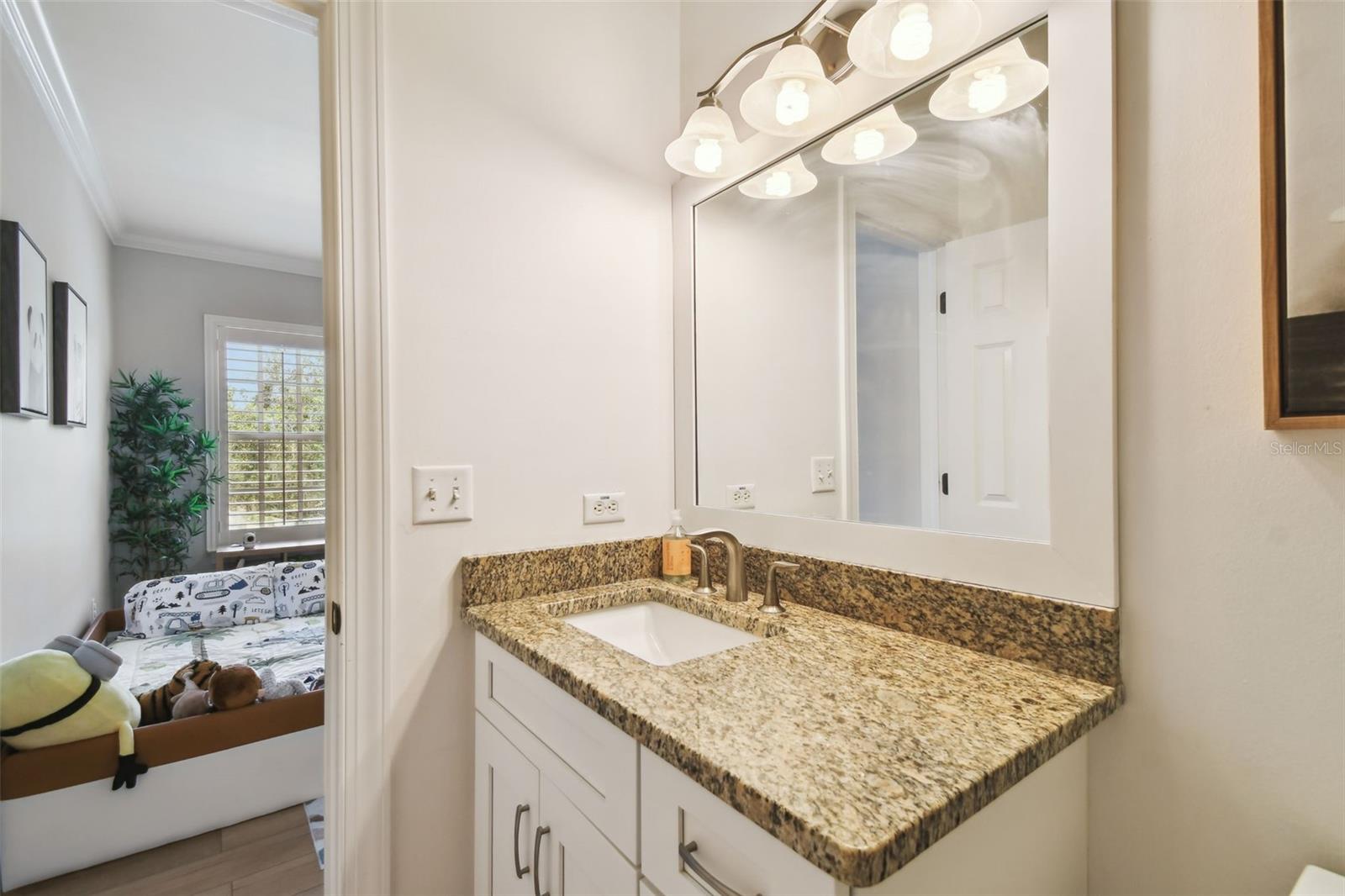 Image 31 of 62 For 944 Harbour Bay Drive