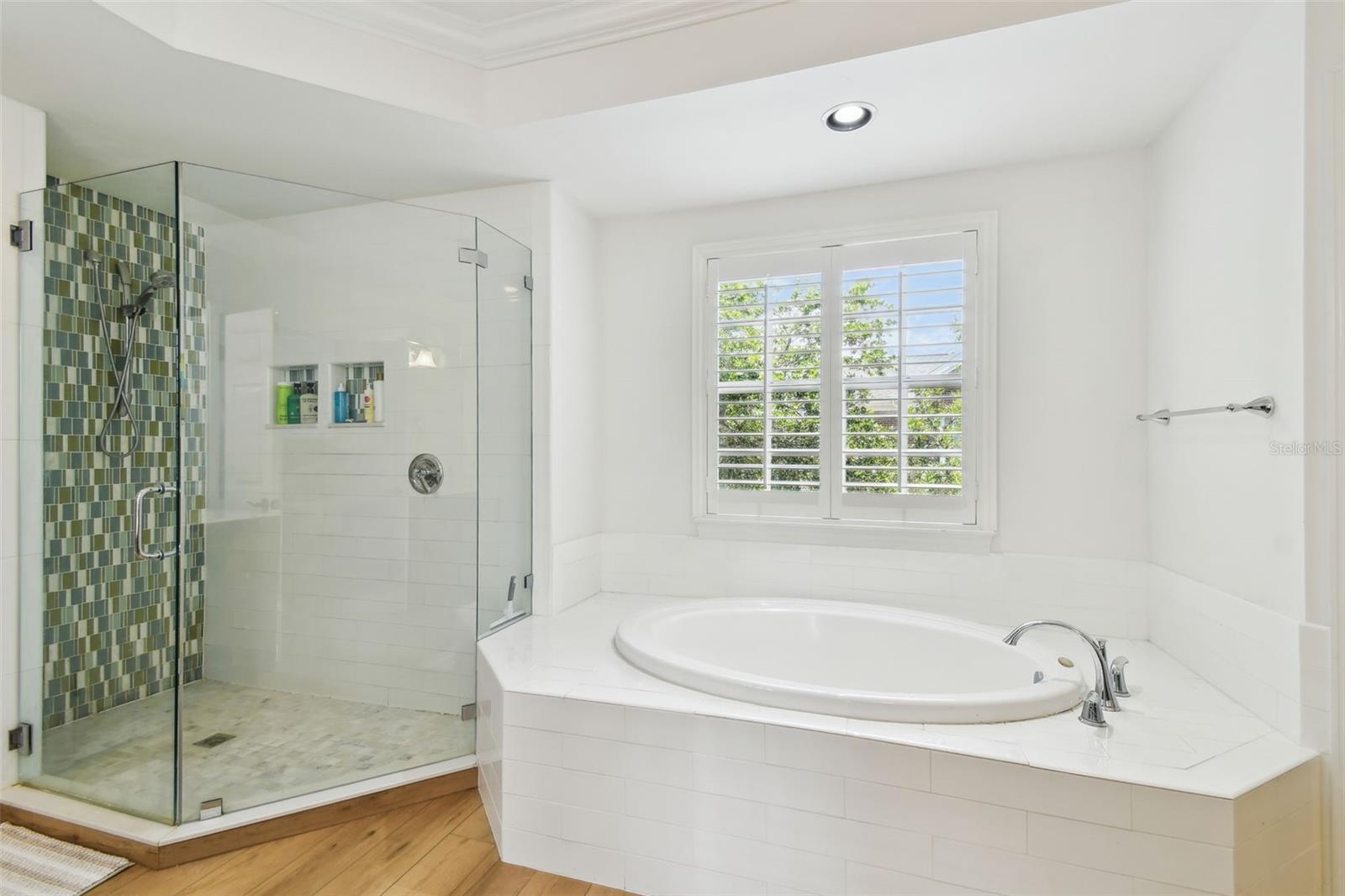 Image 42 of 62 For 944 Harbour Bay Drive