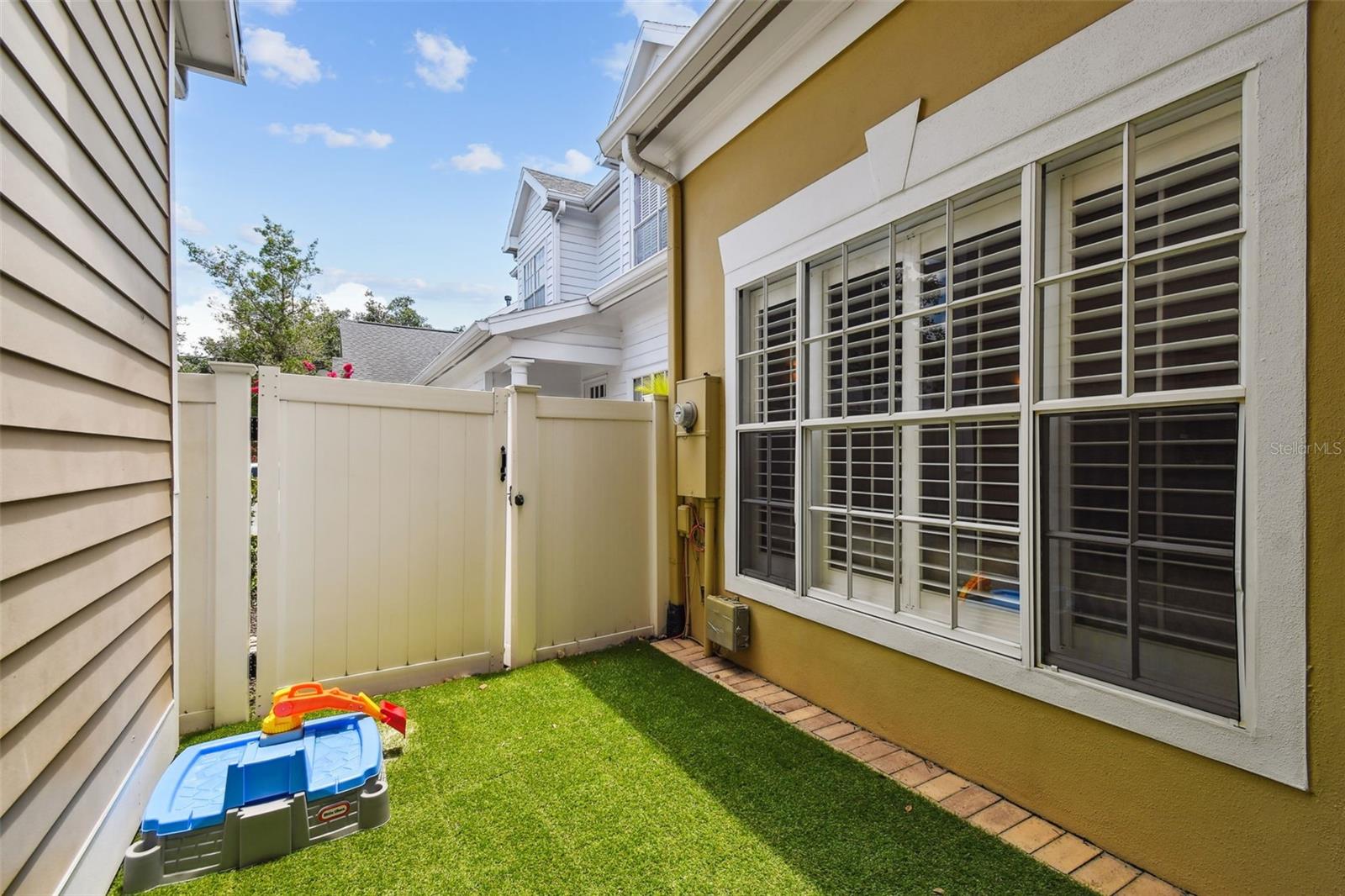 Image 47 of 62 For 944 Harbour Bay Drive