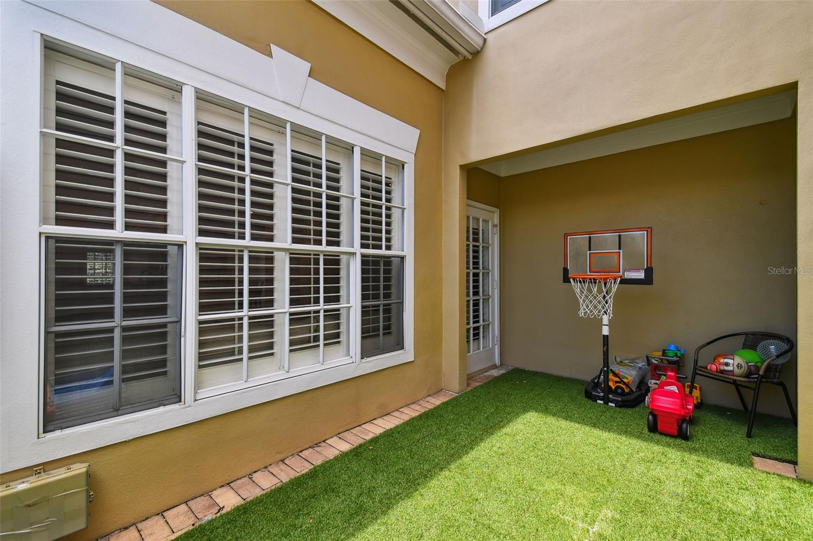 Image 48 of 62 For 944 Harbour Bay Drive