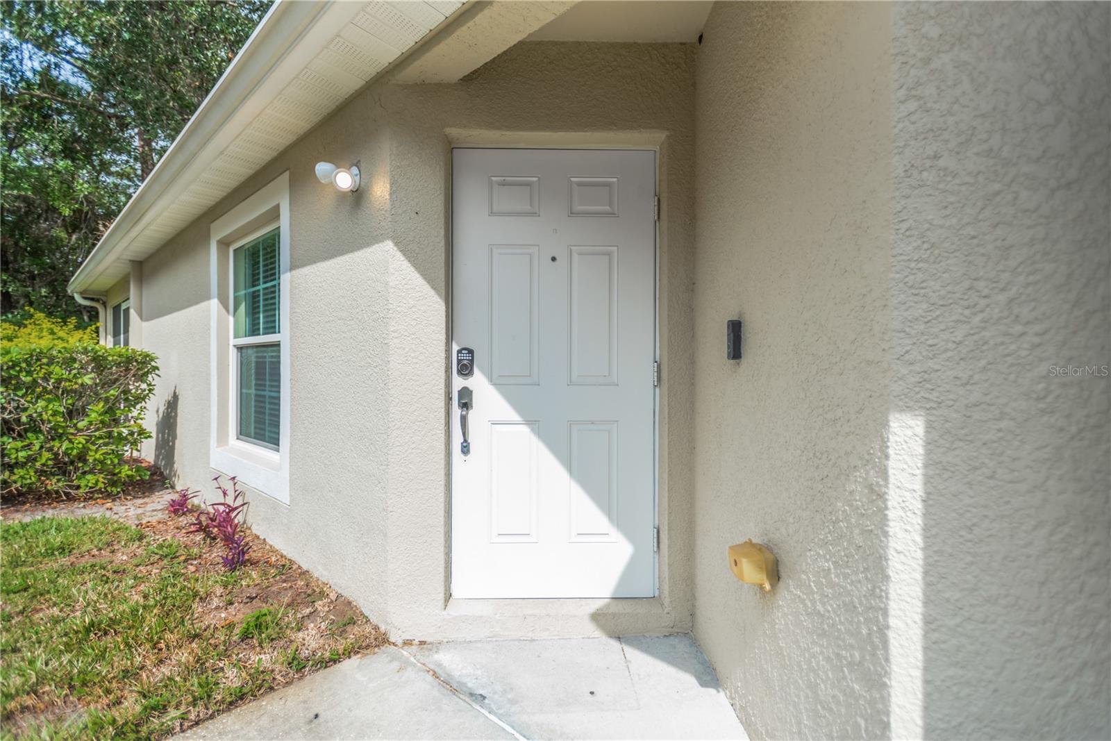 Image 4 of 29 For 5533 Autumn Shire Drive