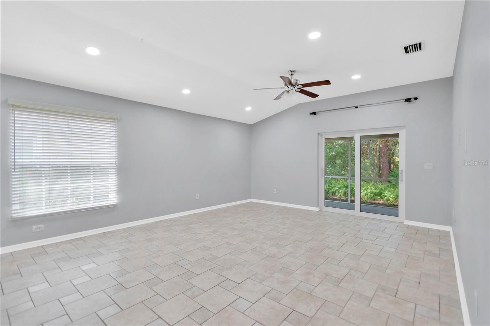 Image 9 of 29 For 5533 Autumn Shire Drive