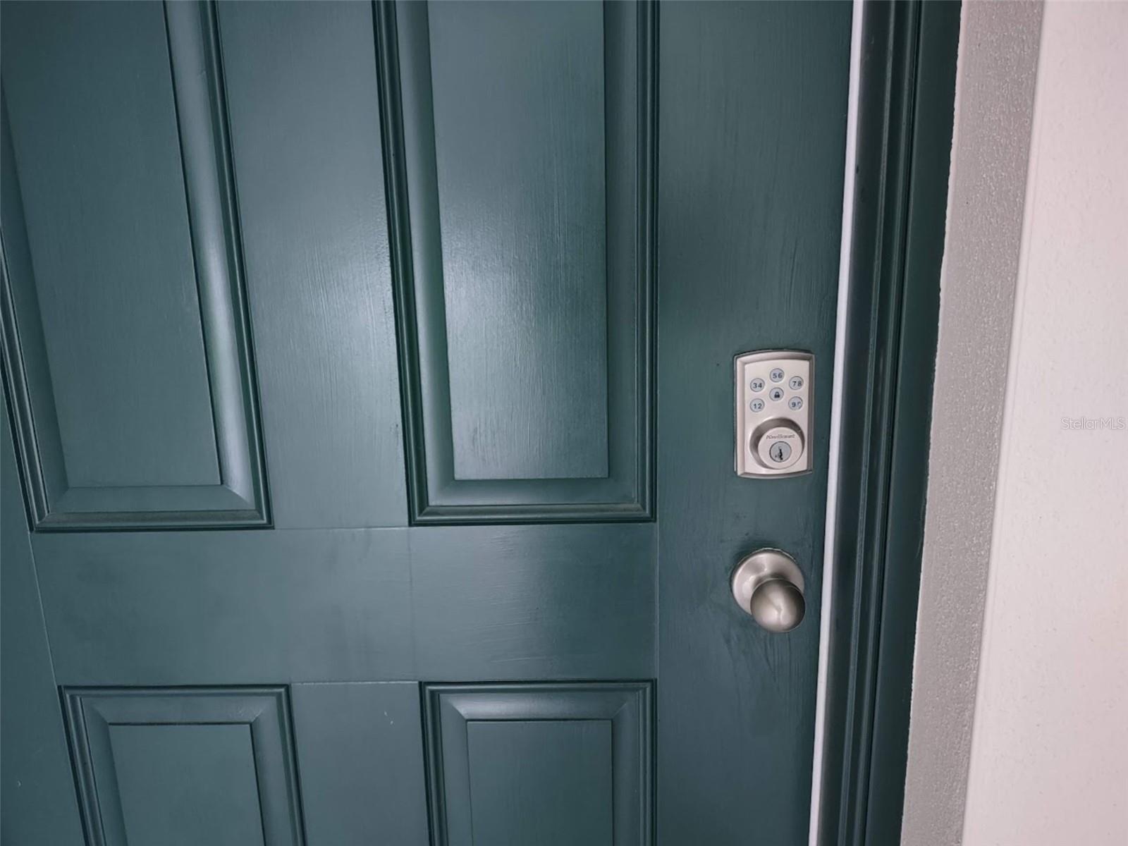 Image 15 of 26 For 108 Goldcoast Place