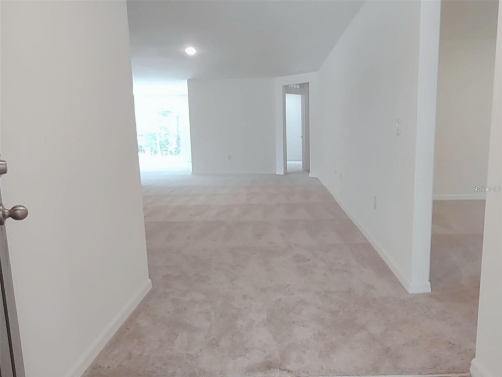 Image 17 of 26 For 108 Goldcoast Place