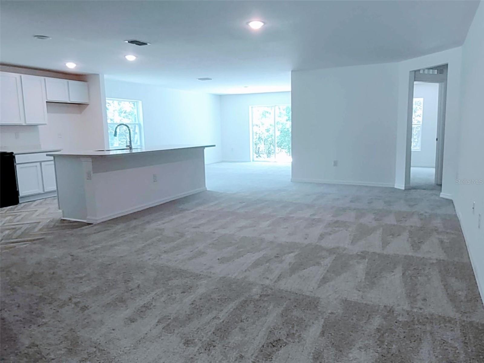 Image 18 of 26 For 108 Goldcoast Place