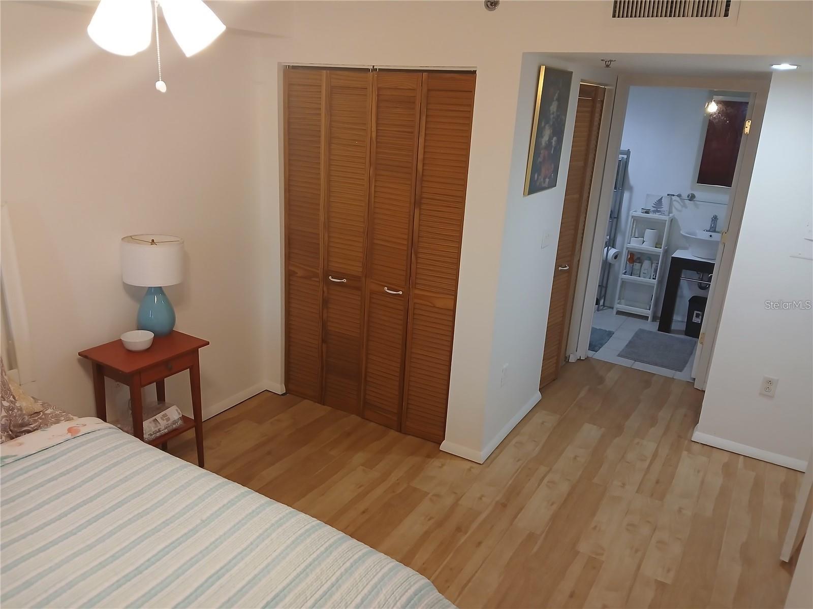 Image 14 of 18 For 701 Madison Avenue 510