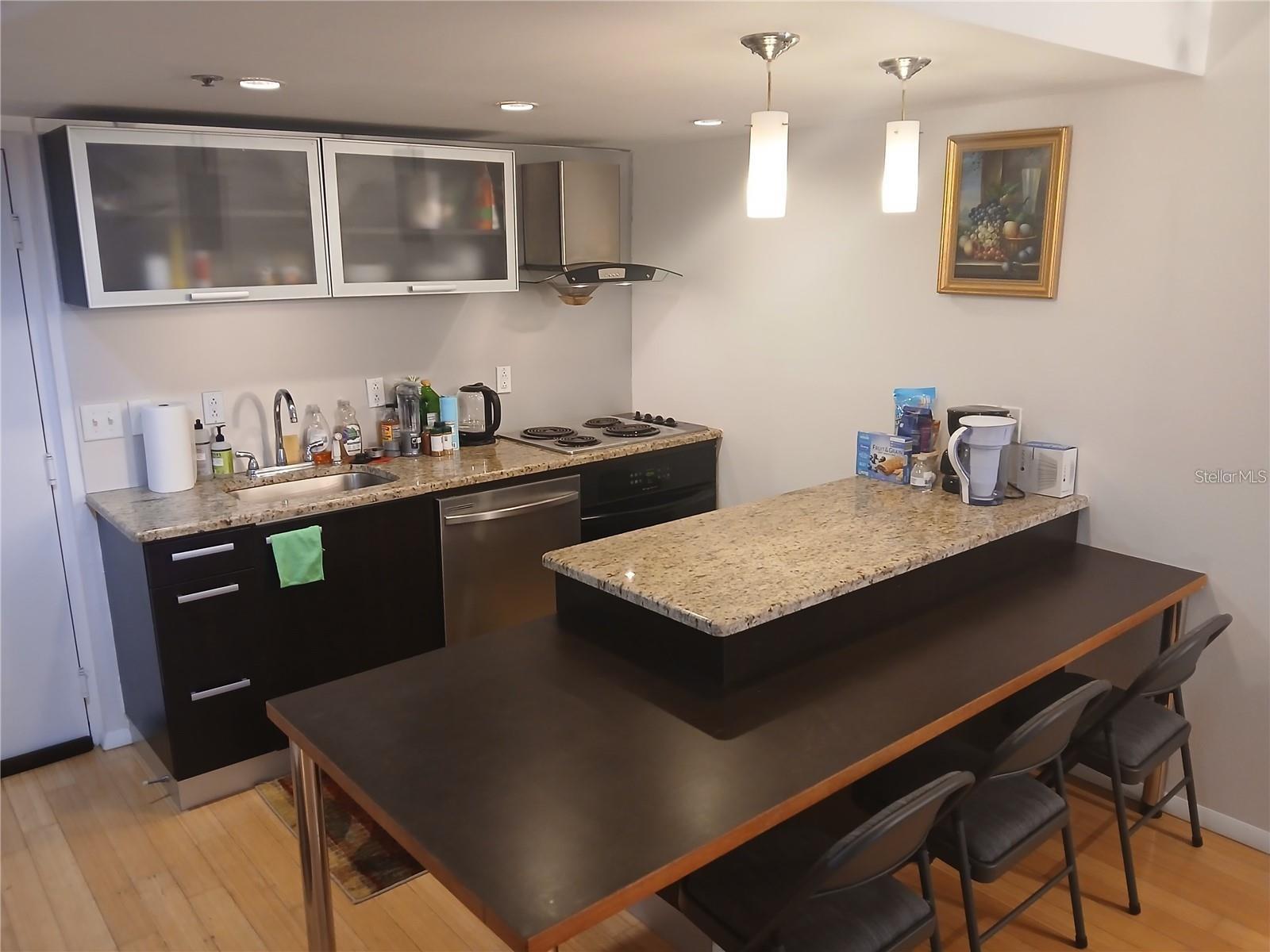 Image 2 of 18 For 701 Madison Avenue 510