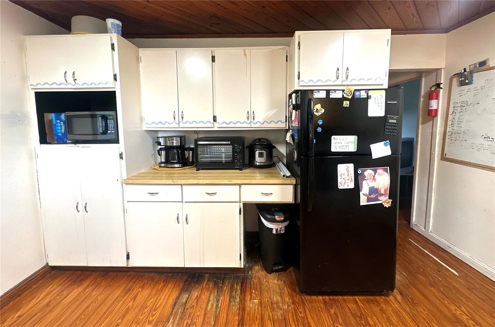 Image 4 of 43 For 1001 10th Avenue Nw