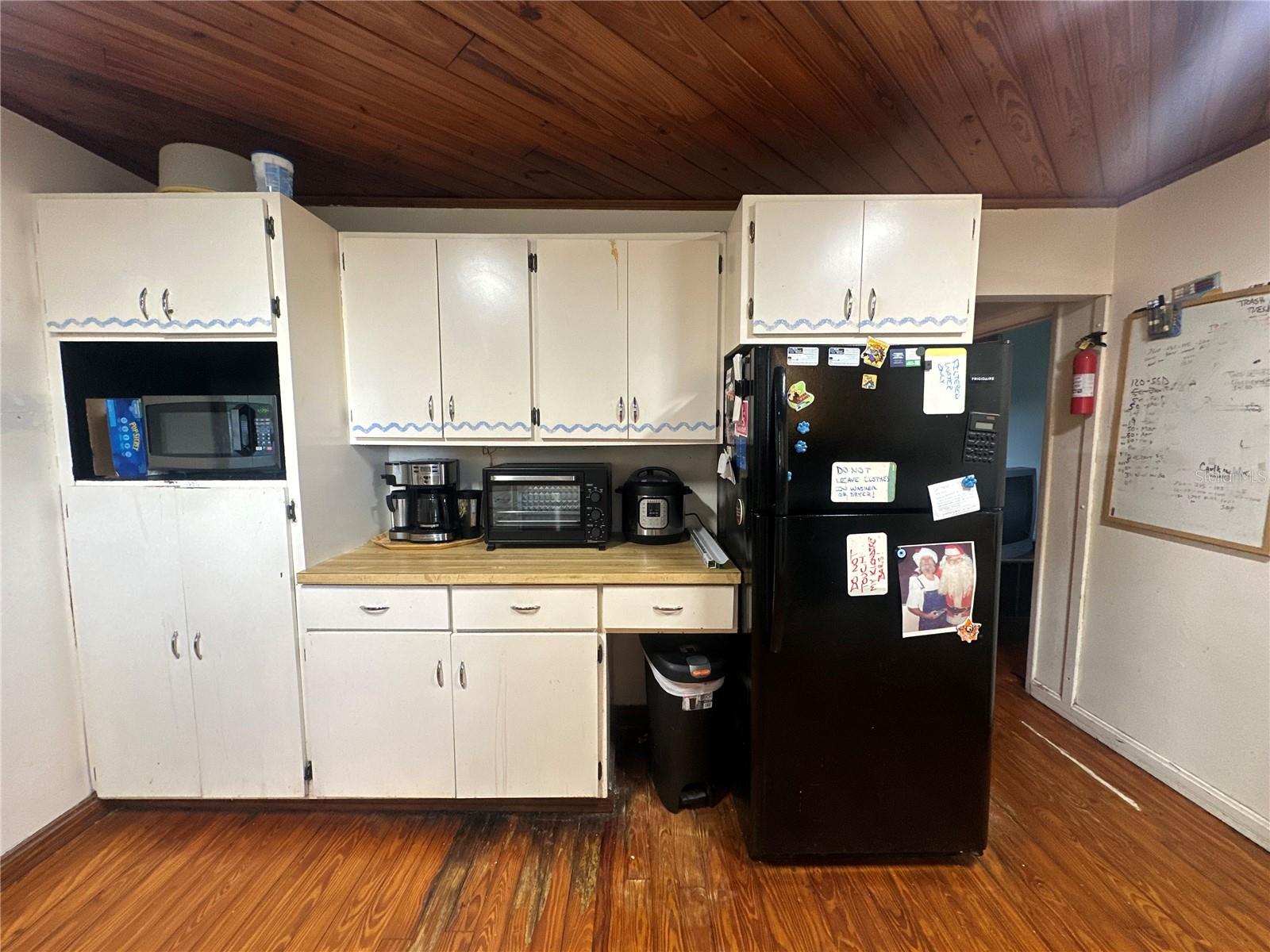 Image 8 of 43 For 1001 10th Avenue Nw