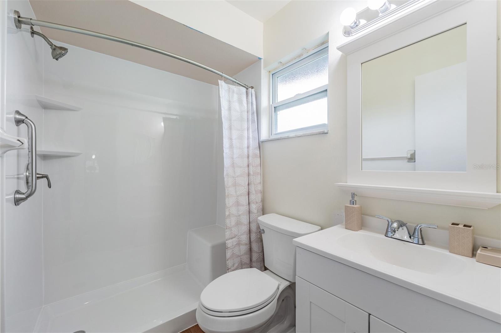 Image 4 of 30 For 2111 Groveglen Lane S
