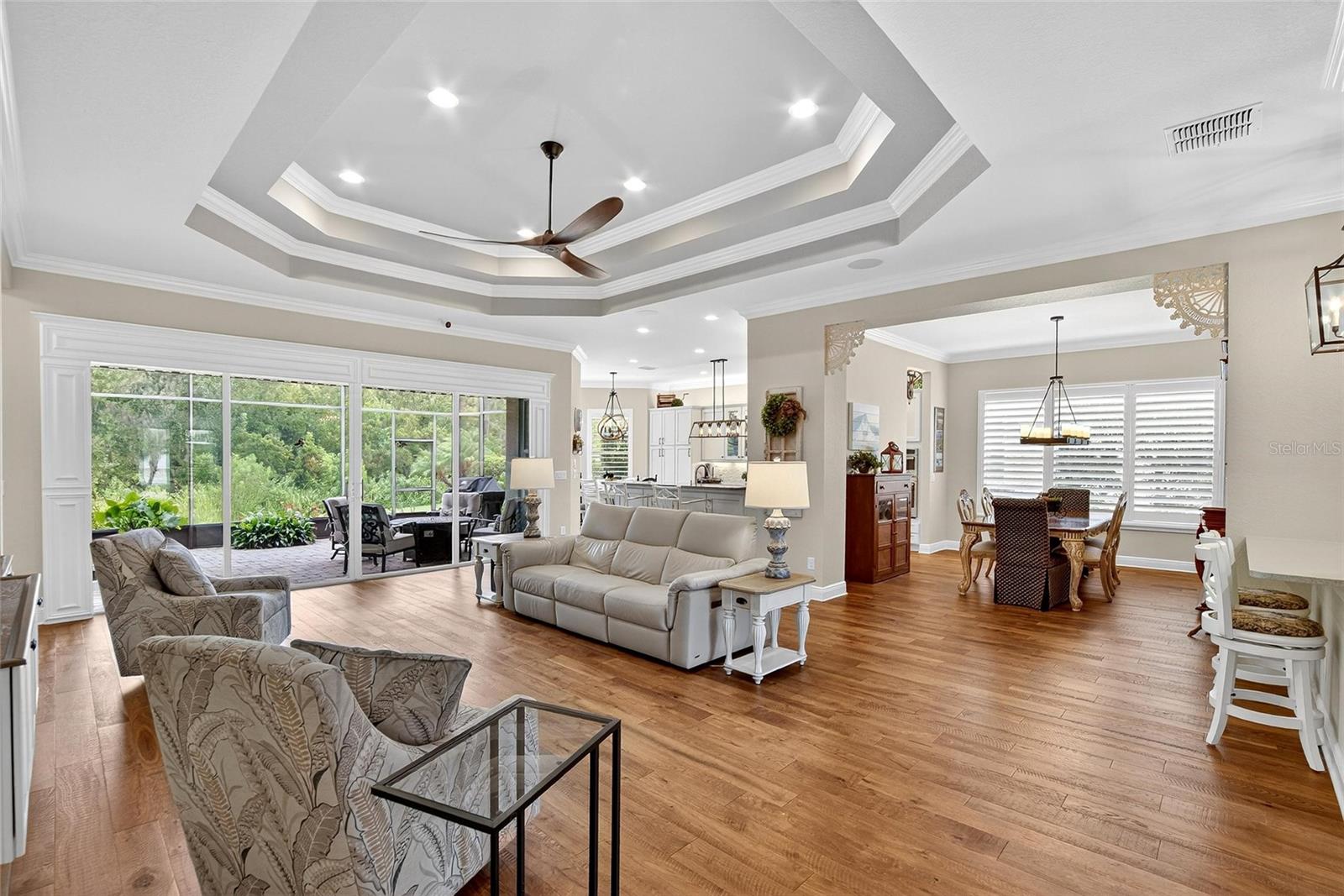 Image 12 of 100 For 5028 Emerald Isle Drive