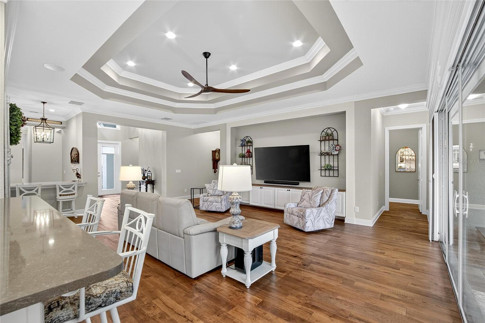 Image 16 of 100 For 5028 Emerald Isle Drive