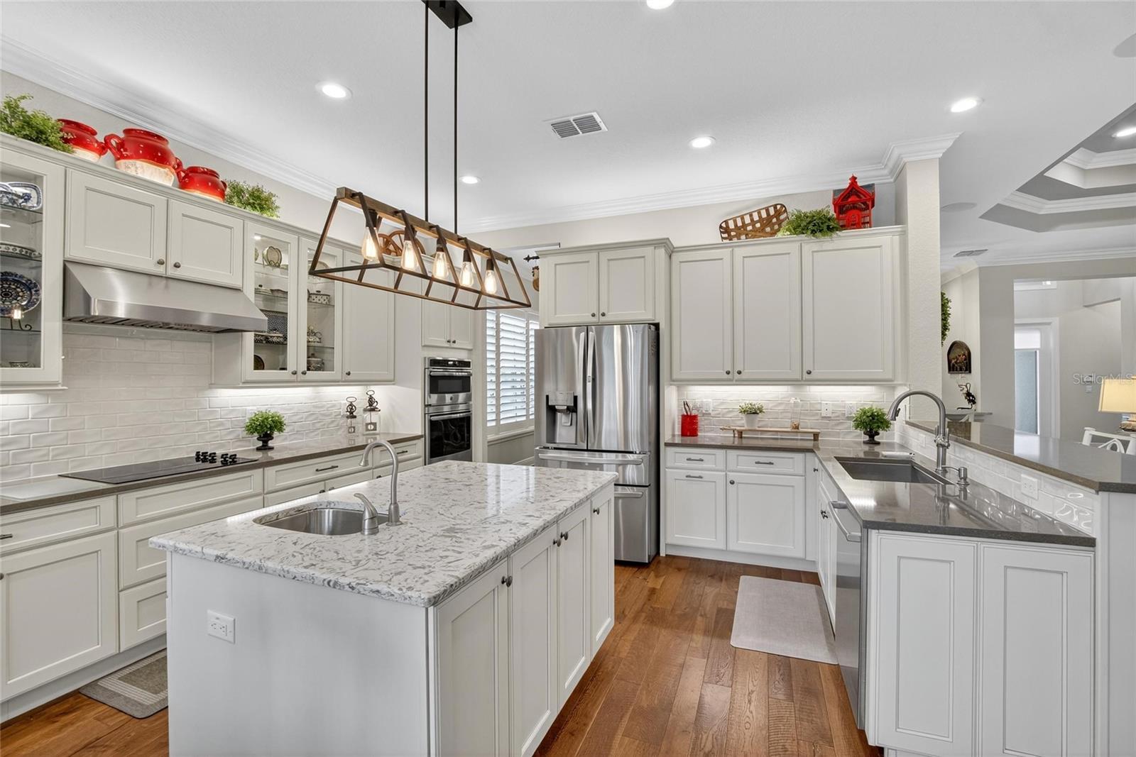 Image 21 of 100 For 5028 Emerald Isle Drive