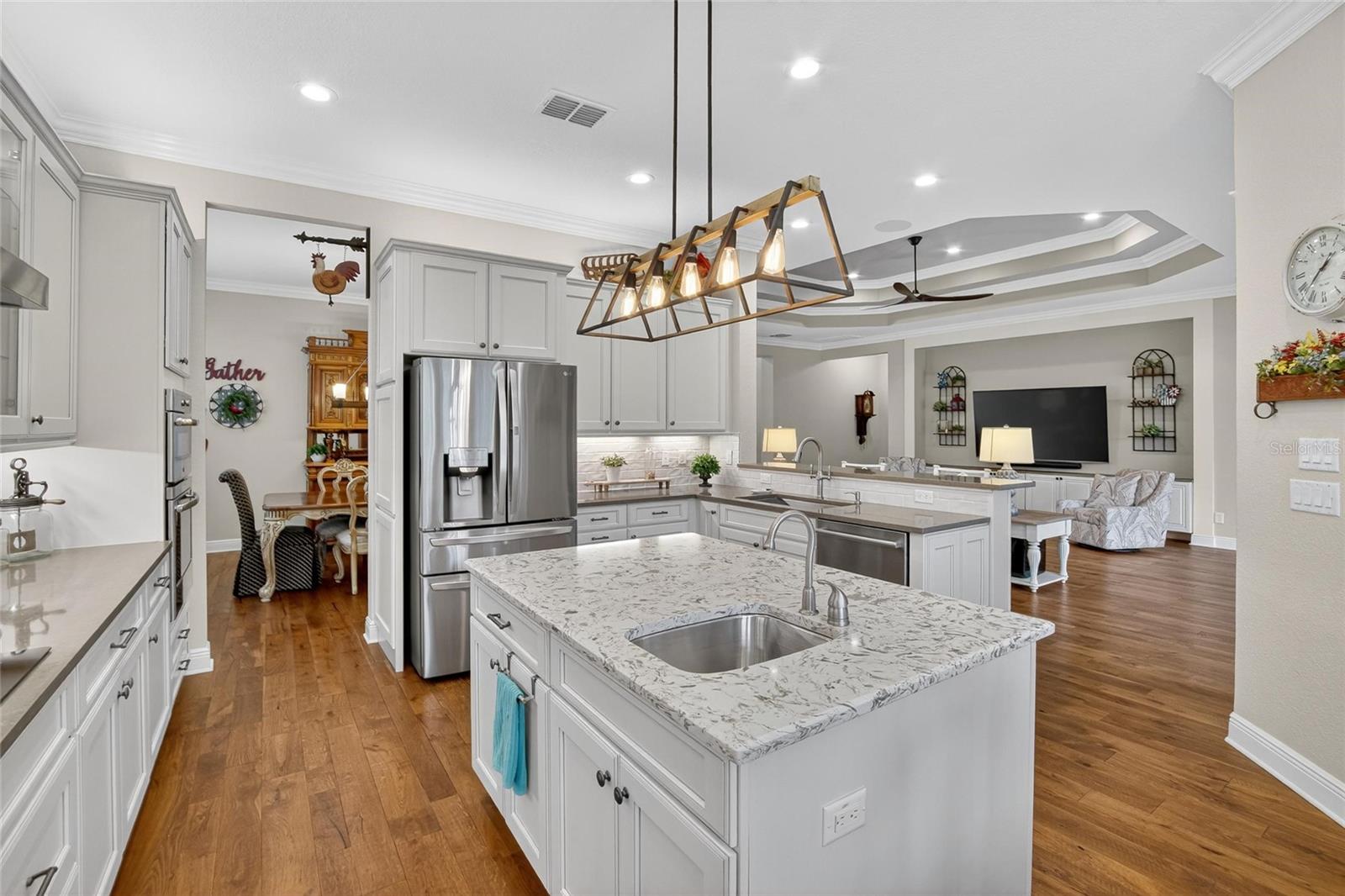 Image 24 of 100 For 5028 Emerald Isle Drive