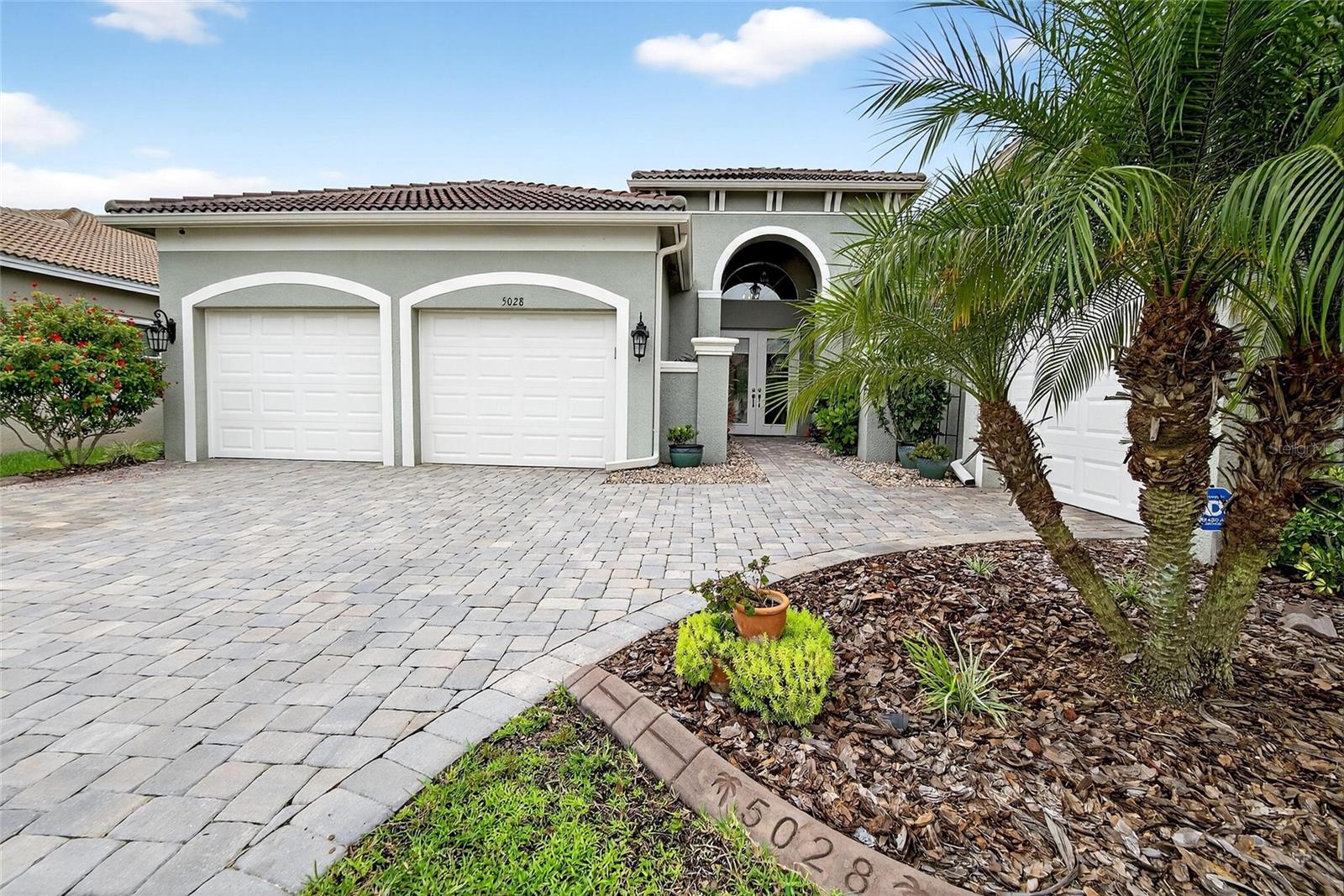 Image 3 of 100 For 5028 Emerald Isle Drive