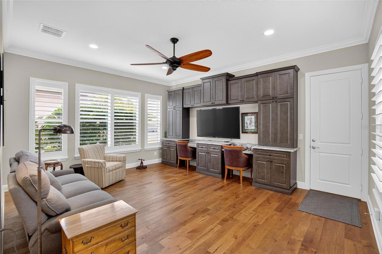 Image 34 of 100 For 5028 Emerald Isle Drive